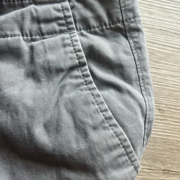 Men's Gray Chino Pants - Picture 3 of 4